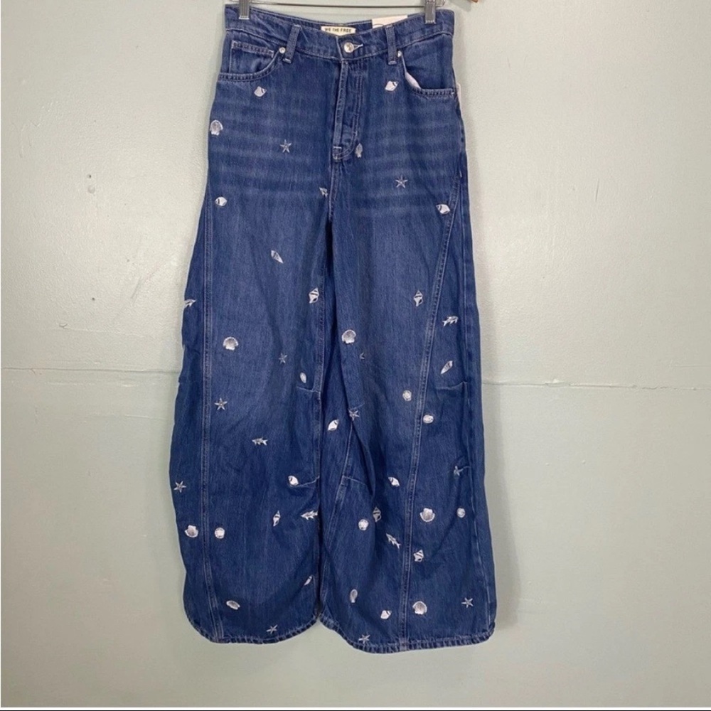 Free People Westward Denim Barrel Baggy Embroidered Jeans Shells Sea Seashell 31 - Picture 2 of 5